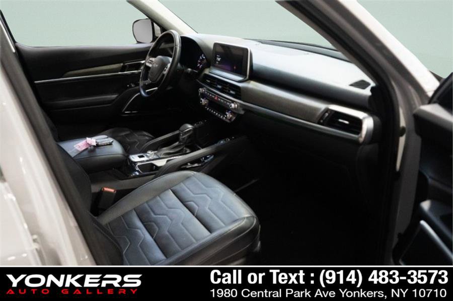 Used 2022 Kia Telluride SX w/ SX Prestige Package image 39