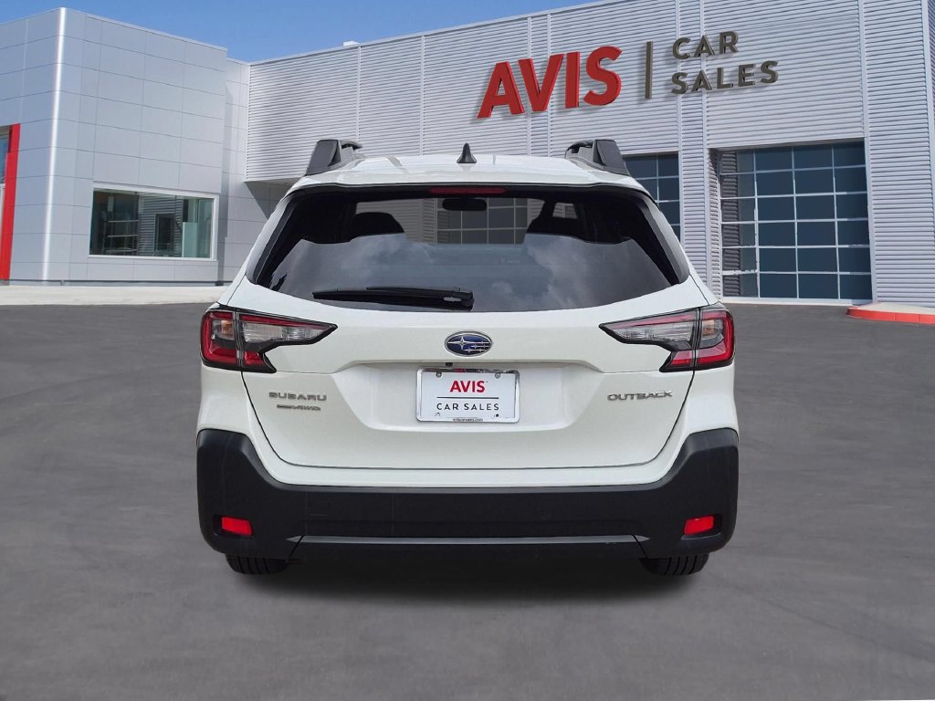 Used 2025 Subaru Outback Premium AWD/4WD image 7