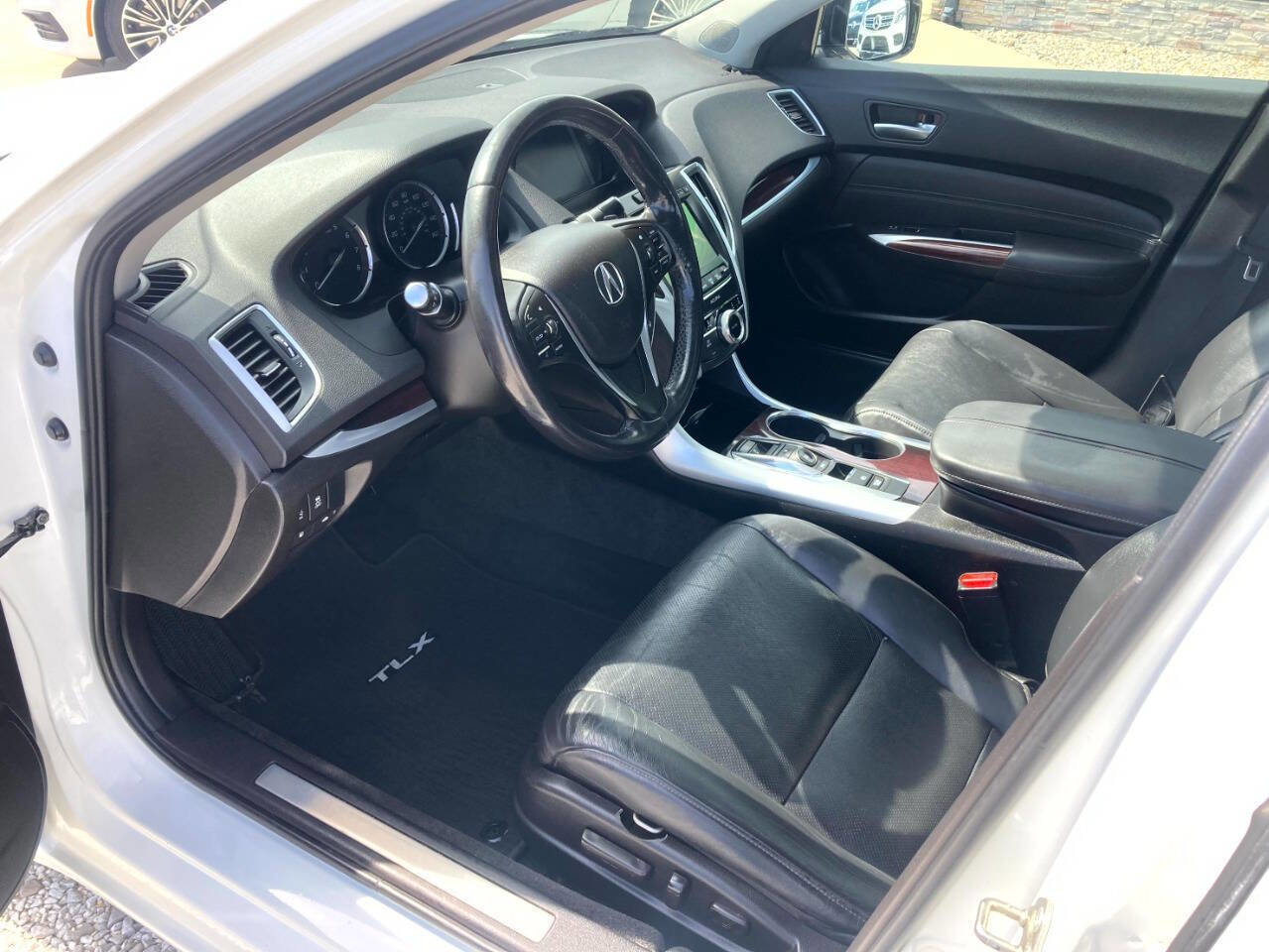 Used 2016 Acura TLX V6 w/ Technology Package image 12