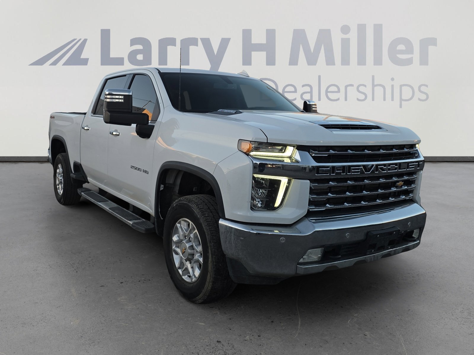Used 2022 Chevrolet Silverado 2500 LTZ w/ Safety Package image 7