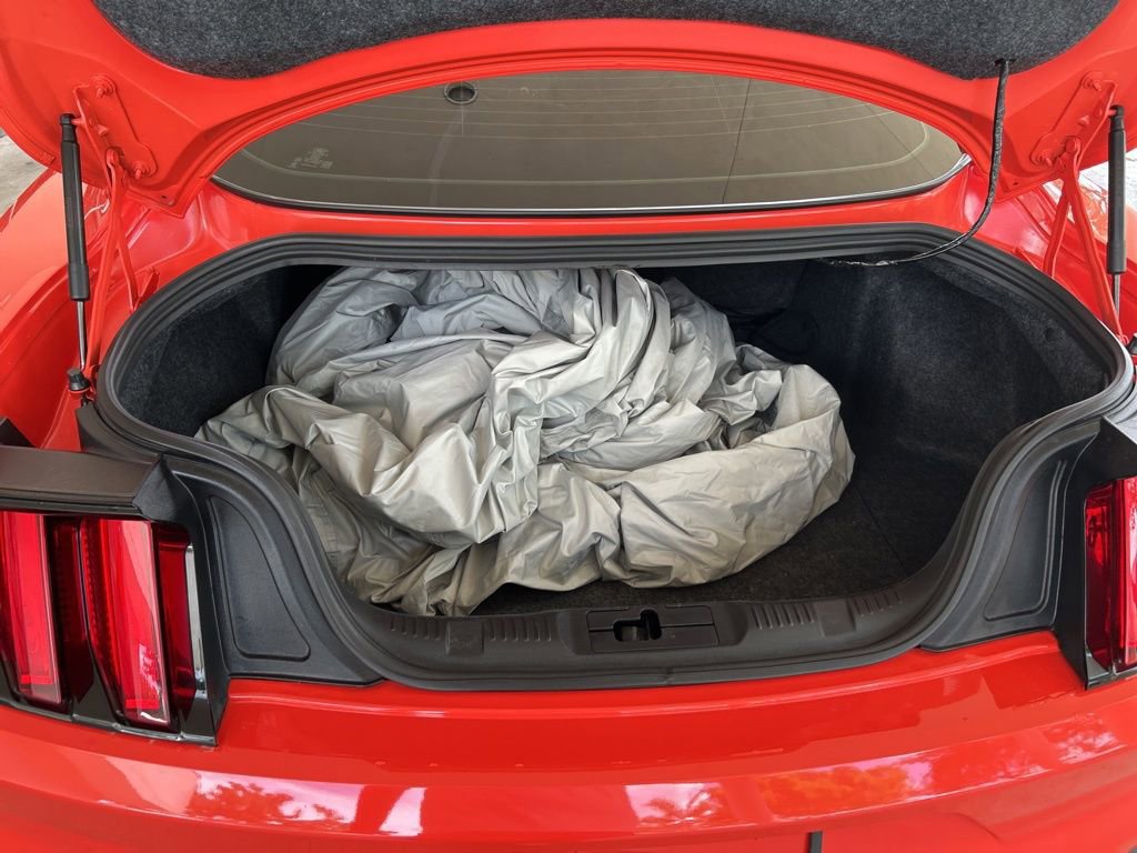 Used 2015 Ford Mustang GT Premium RWD image 29