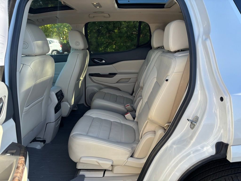 Used 2021 GMC Acadia Denali w/ Denali Ultimate Package image 18