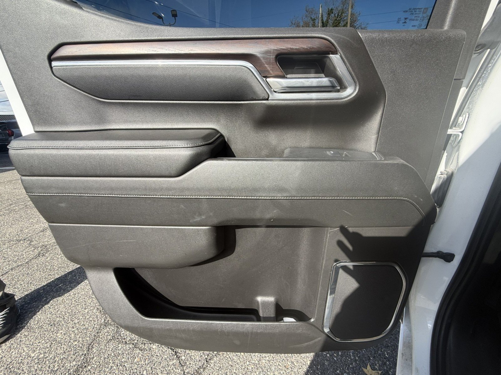 Used 2024 GMC Sierra 1500 SLT RWD image 12