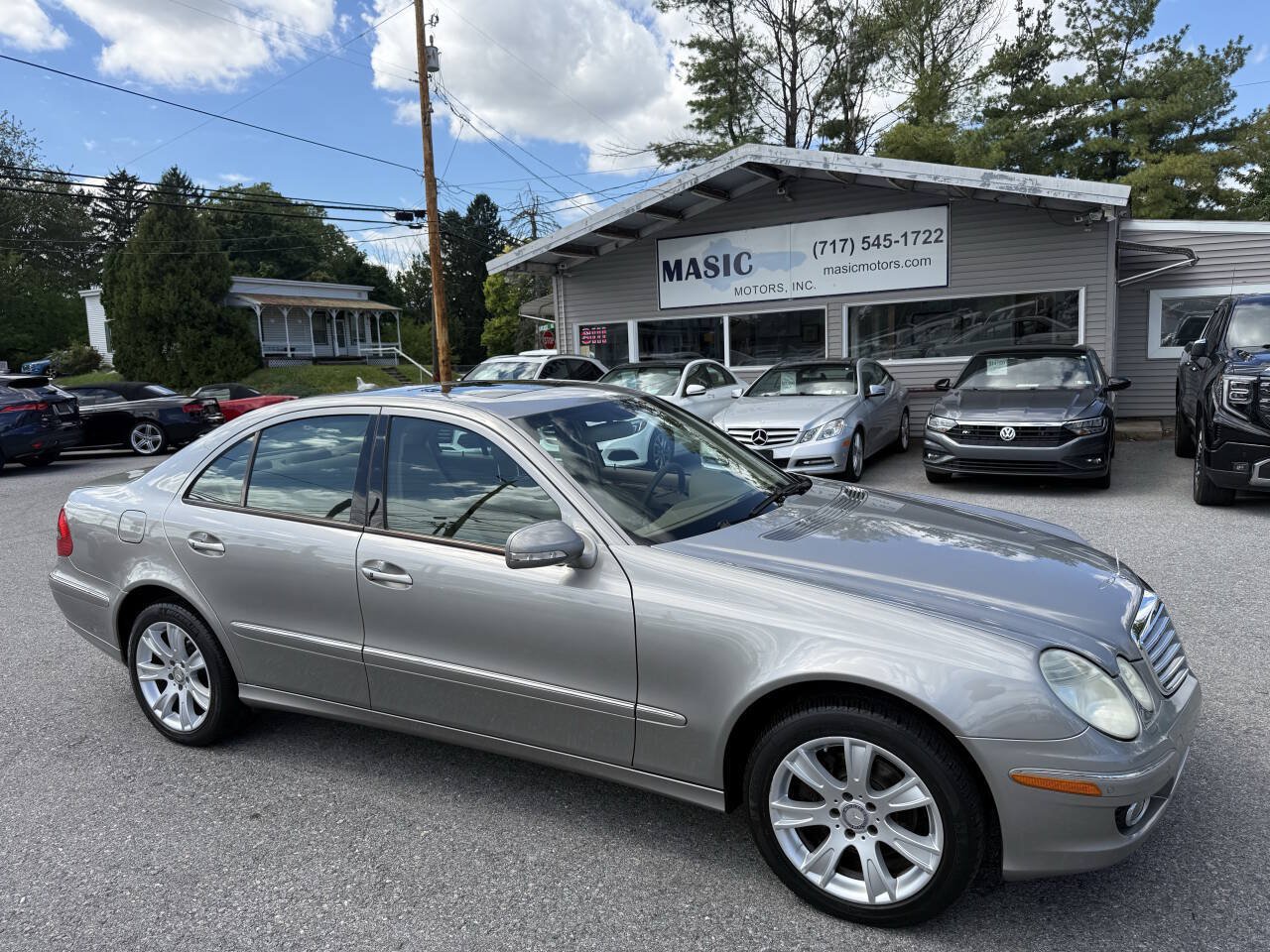 Used 2009 Mercedes-Benz E 350 4MATIC Sedan image 26