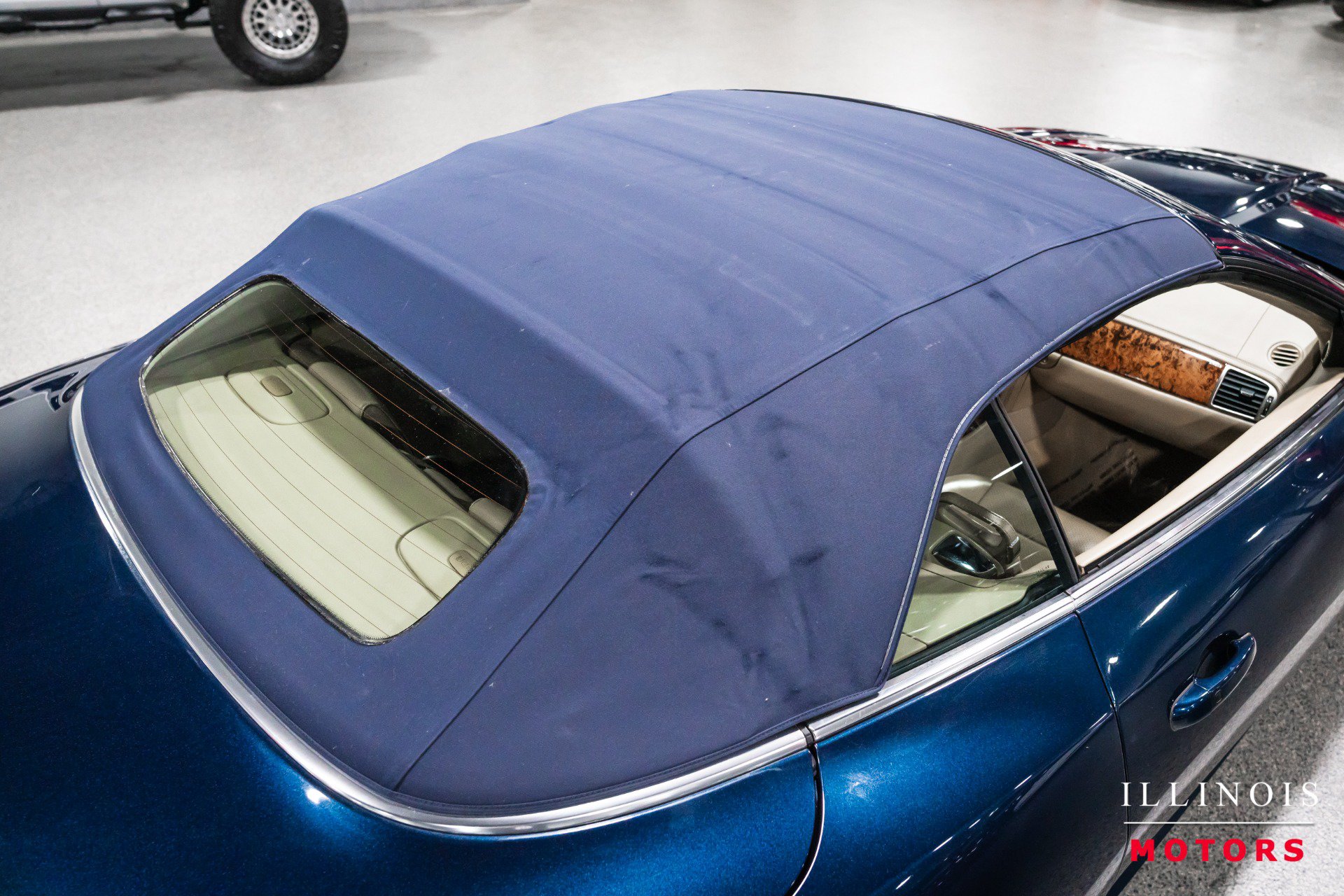 Used 2010 Jaguar XK Convertible RWD image 34