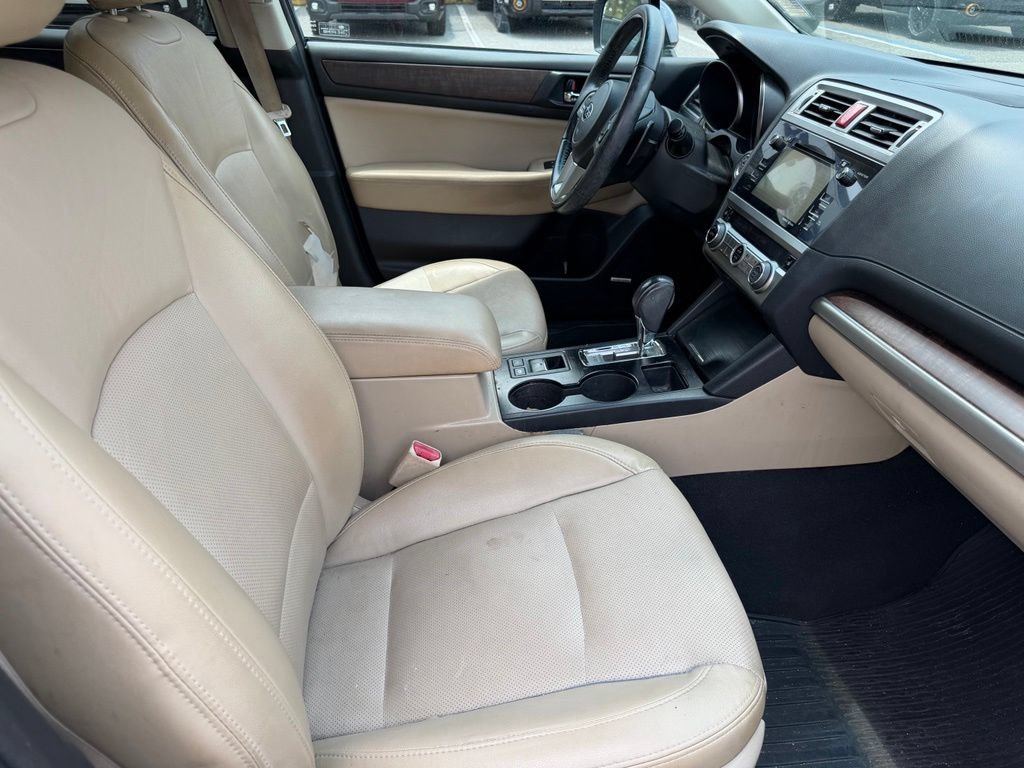 Used 2016 Subaru Outback 2.5i Limited AWD/4WD image 16