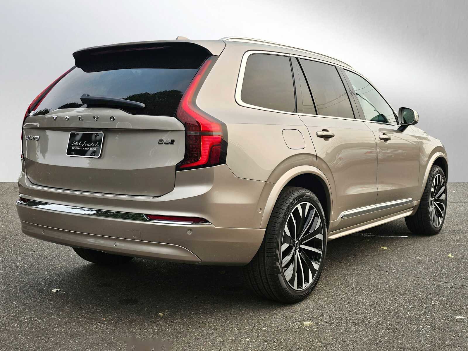 New 2026 Volvo XC90 B6 Plus image 7