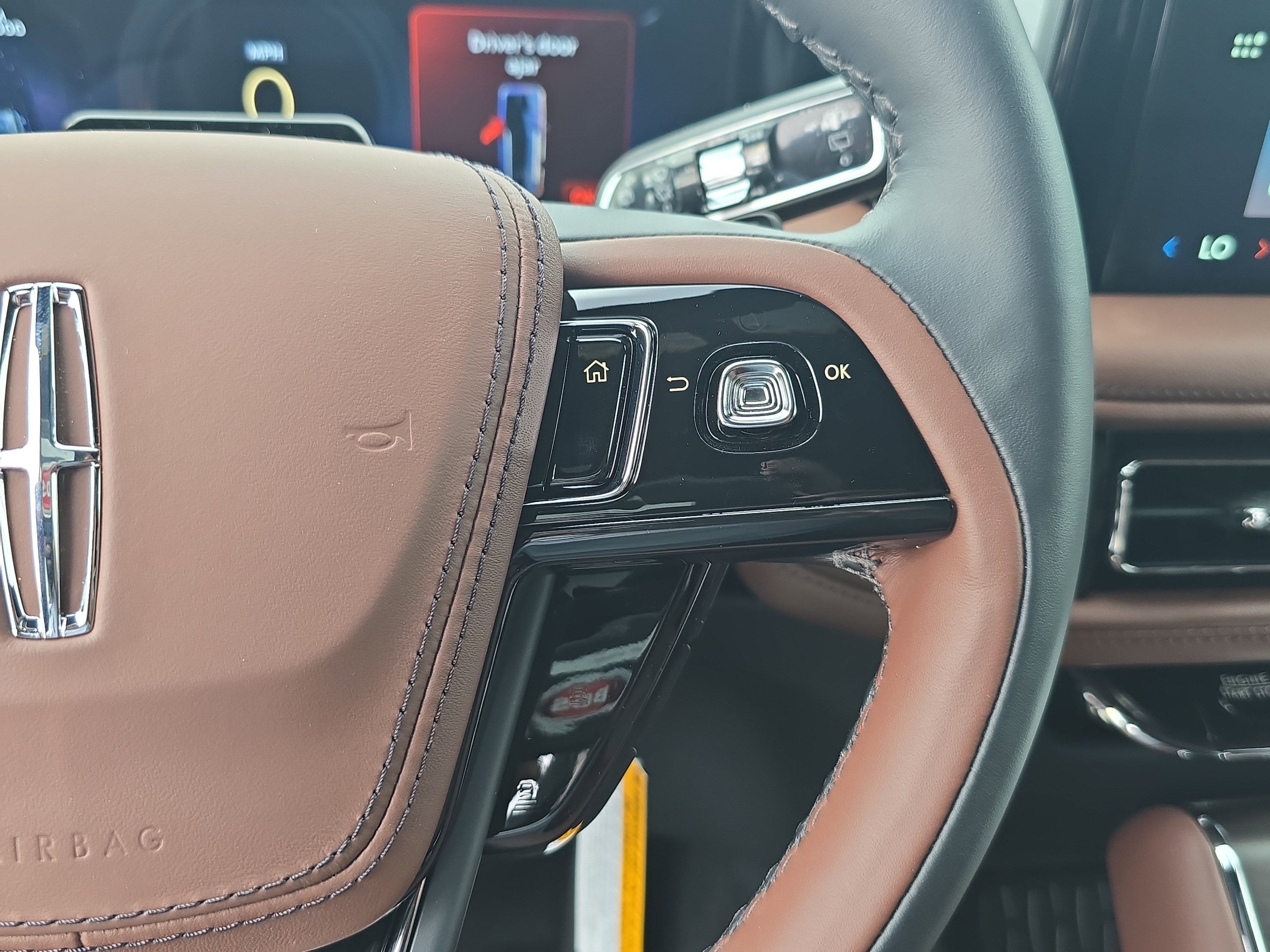 New 2025 Lincoln Aviator Reserve w/ Equipment Group 201A image 20