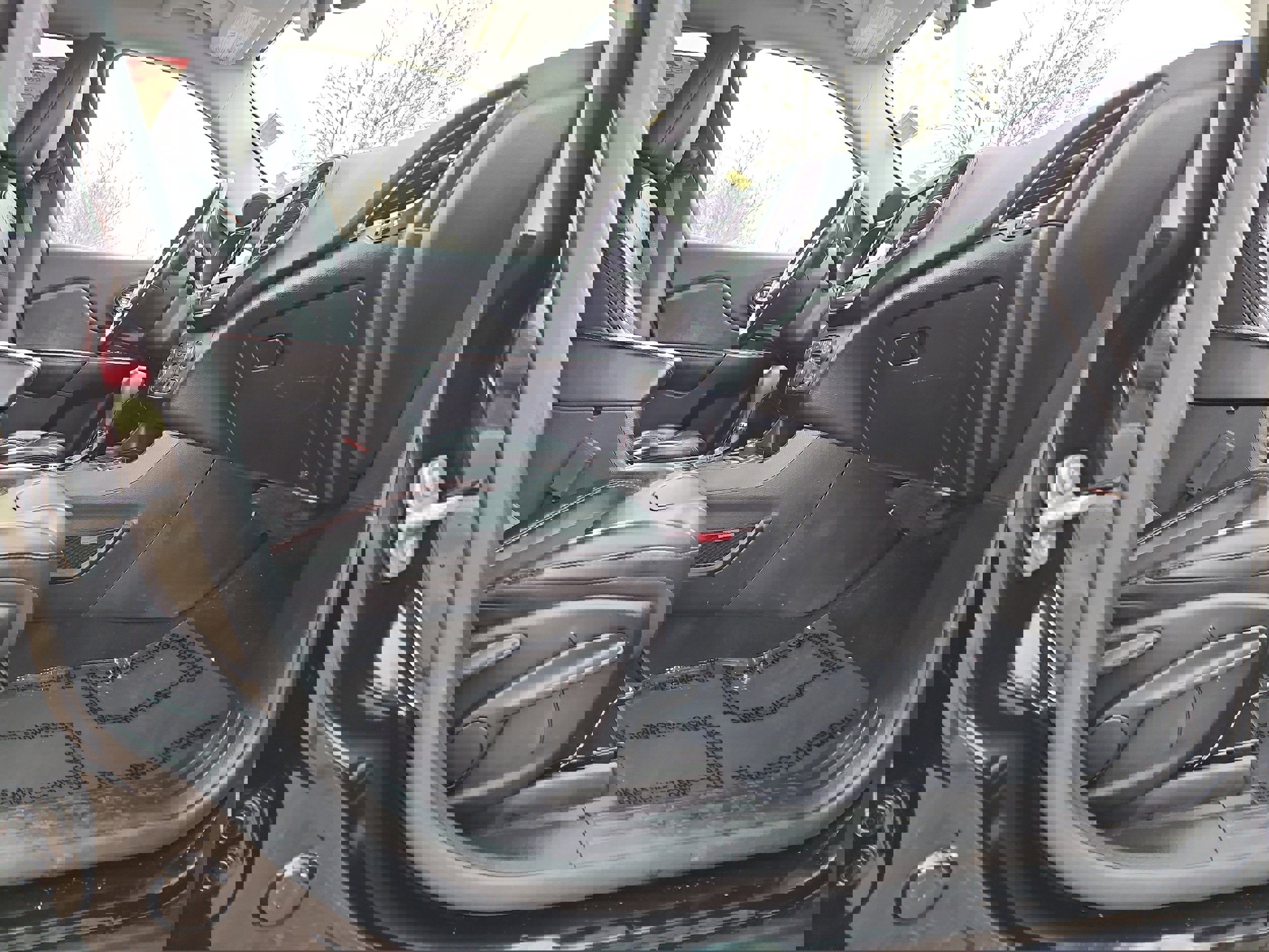 Used 2021 Jeep Cherokee Trailhawk image 10