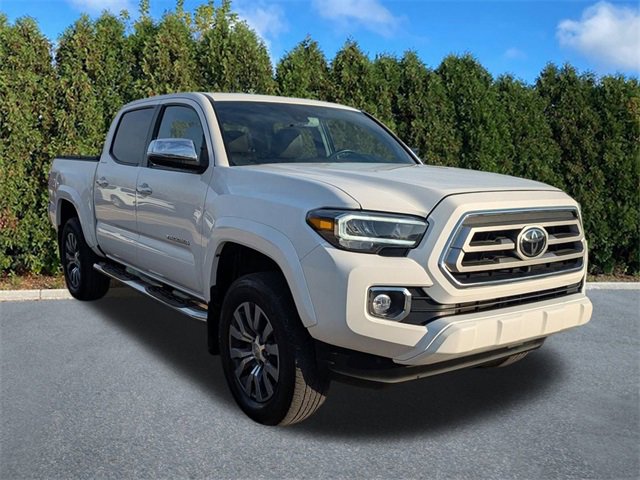 Used 2020 Toyota Tacoma Limited image 3