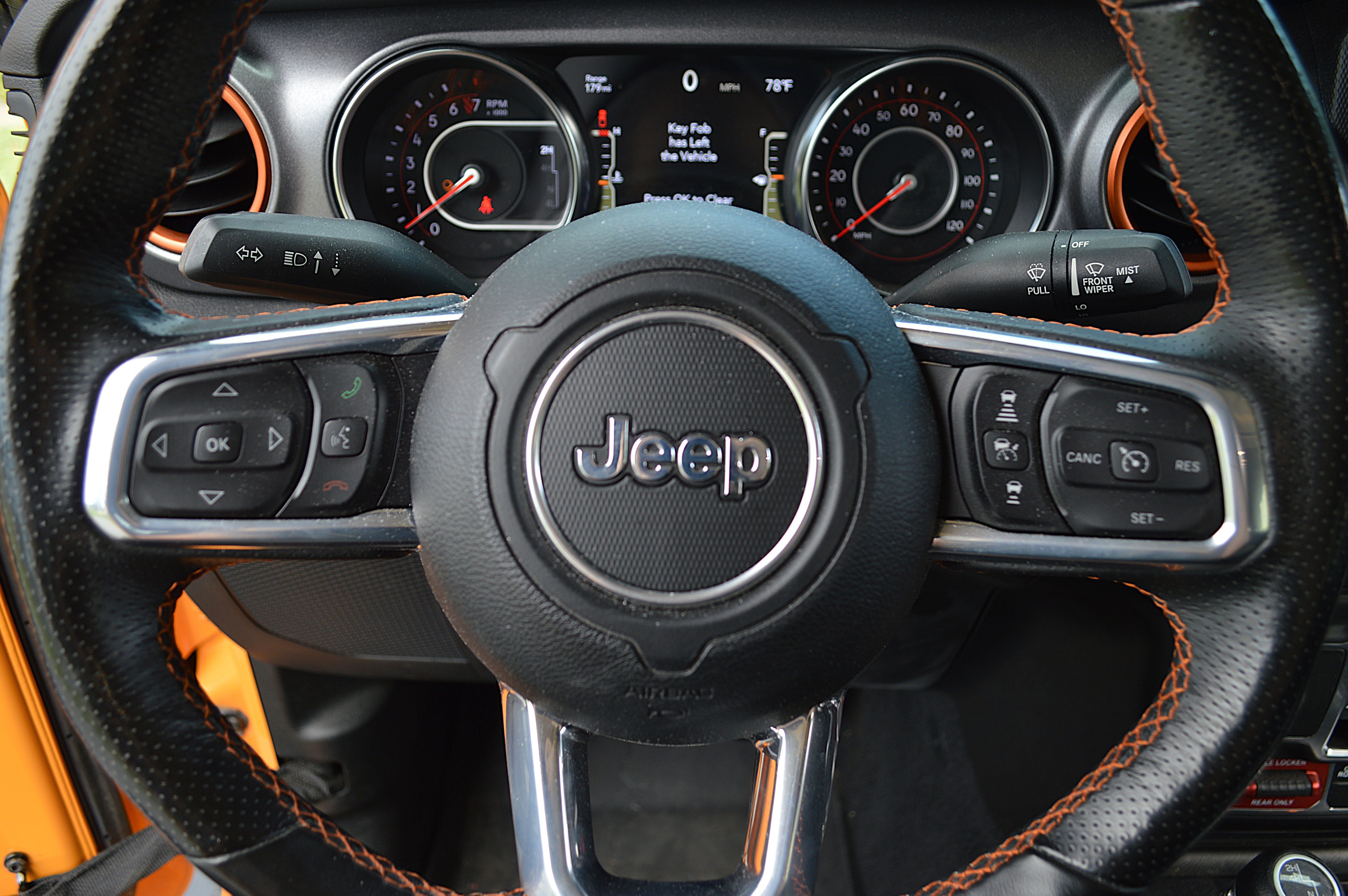 Used 2021 Jeep Gladiator Mojave AWD/4WD image 14