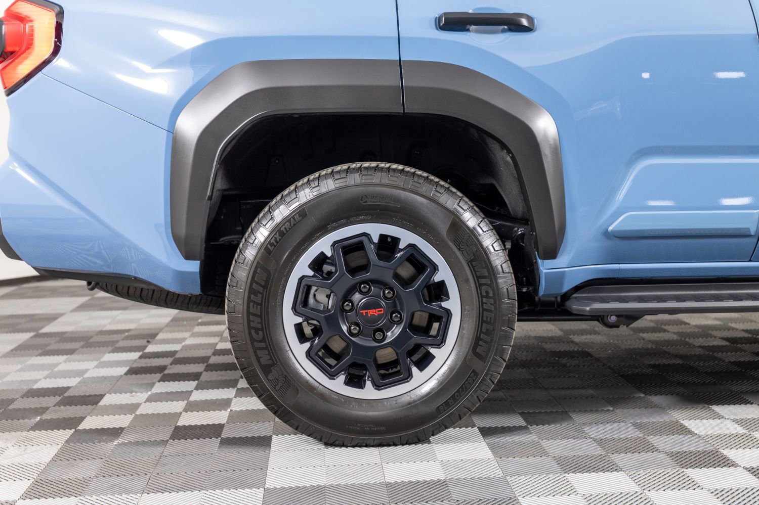 Used 2025 Toyota 4Runner TRD Off-Road image 44