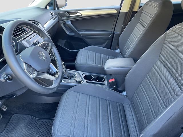 Used 2022 Volkswagen Tiguan S image 8