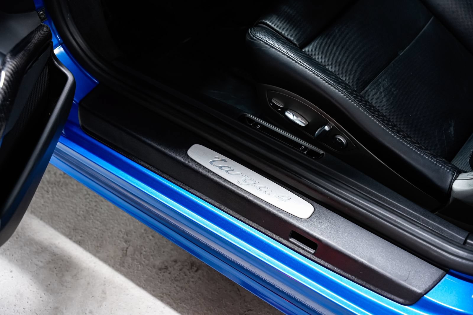 Used 2015 Porsche 911 Targa 4 AWD/4WD image 22