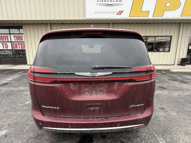 Used 2022 Chrysler Pacifica Limited image 4