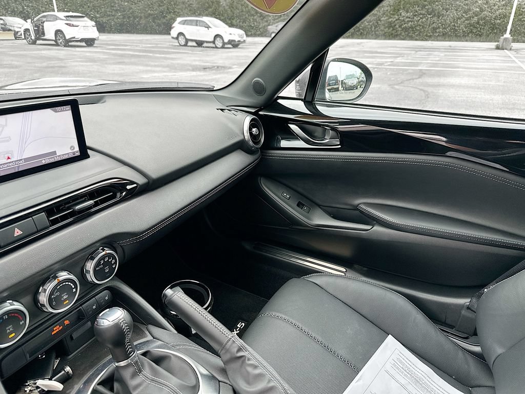 Used 2025 MAZDA MX-5 Miata Grand Touring RWD image 31