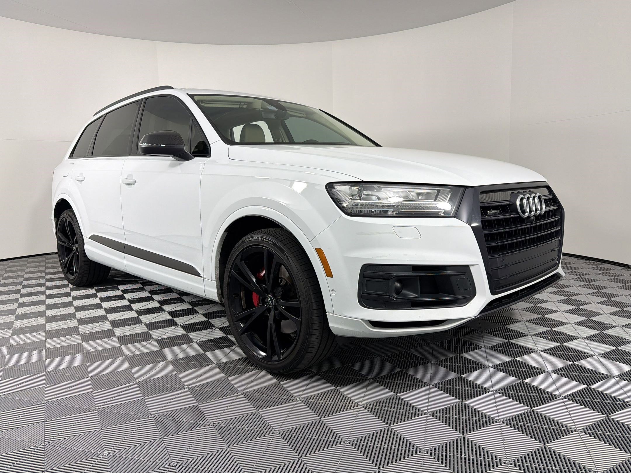 Used 2019 Audi Q7 3.0T Prestige w/ Prestige Package image 12