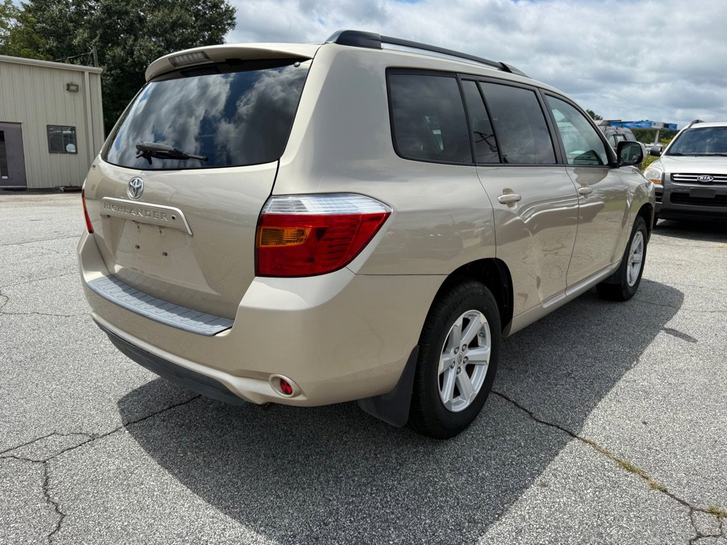 Used 2010 Toyota Highlander SE image 7