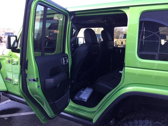 New 2026 Jeep Wrangler Unlimited Rubicon w/ Safety Group image 14