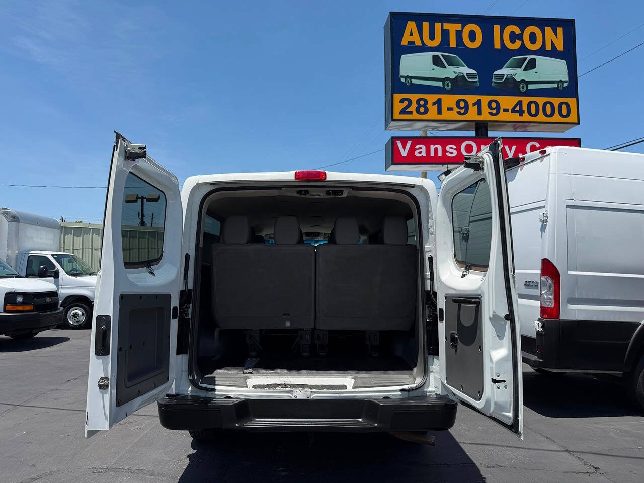 Used 2019 Nissan NV 3500 S RWD image 7