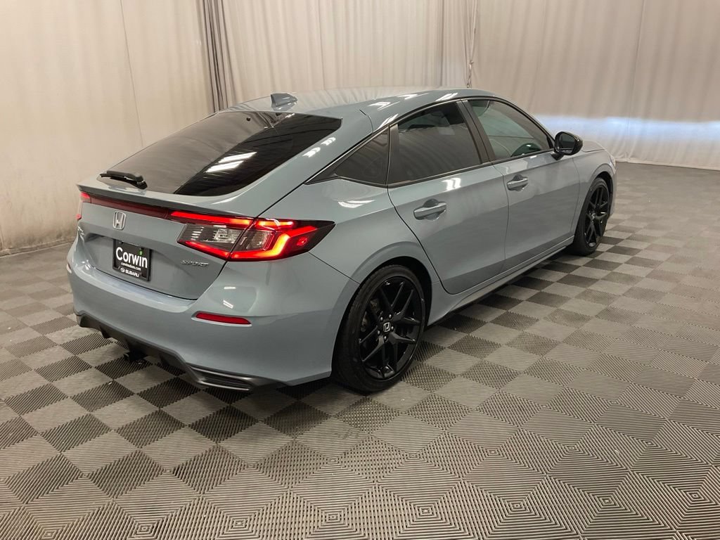 Used 2022 Honda Civic Sport image 2