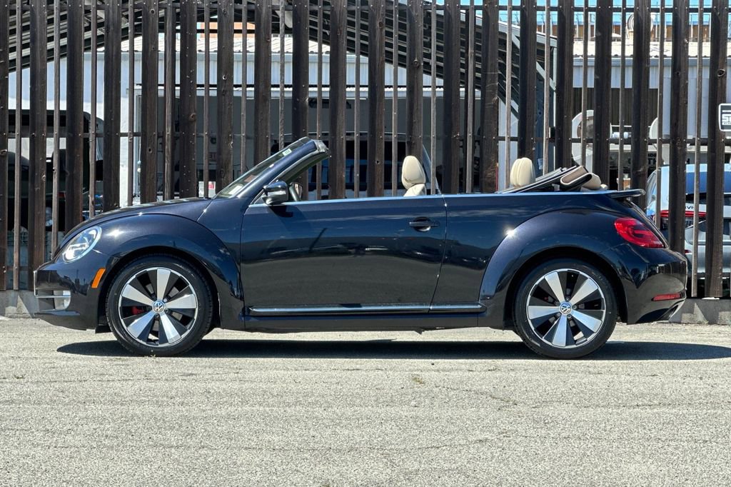 Used 2013 Volkswagen Beetle 2.0T image 6