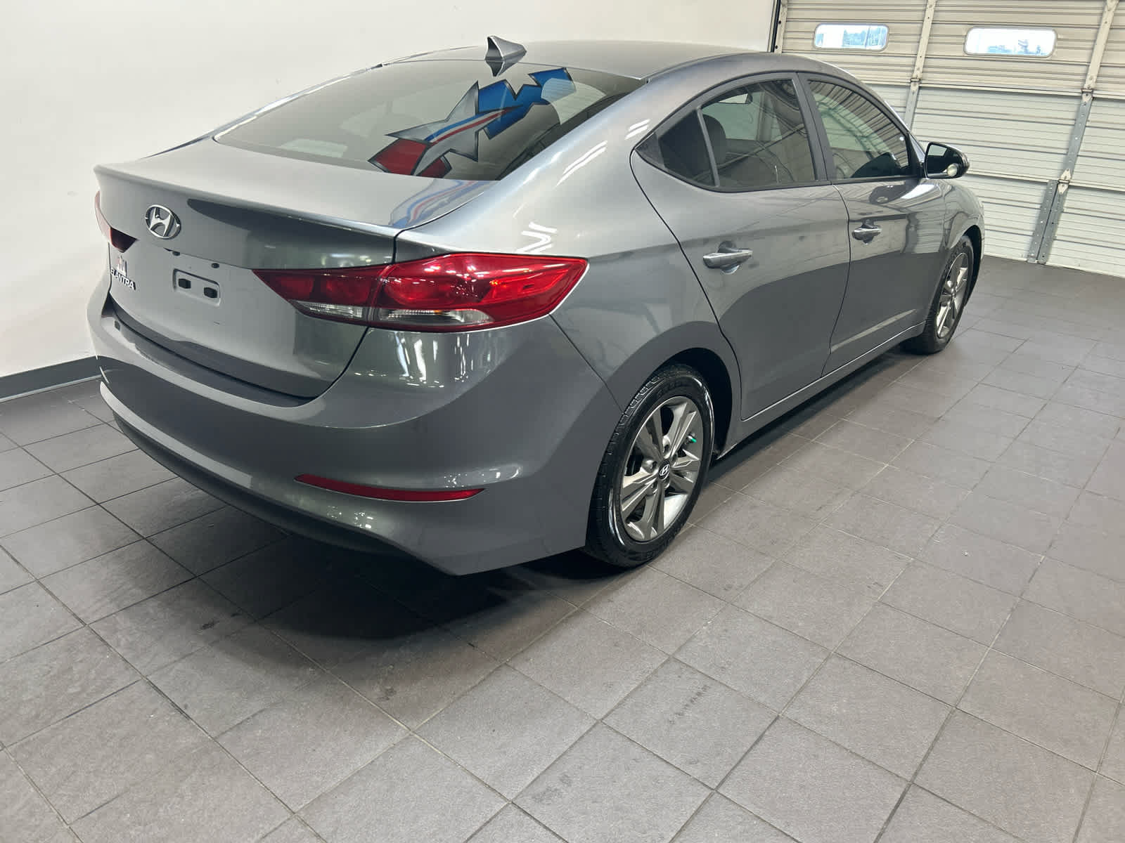 Used 2018 Hyundai Elantra SEL FWD image 3