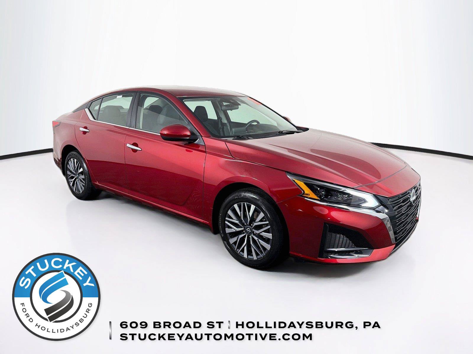 Used 2023 Nissan Altima 2.5 SV AWD/4WD image 1