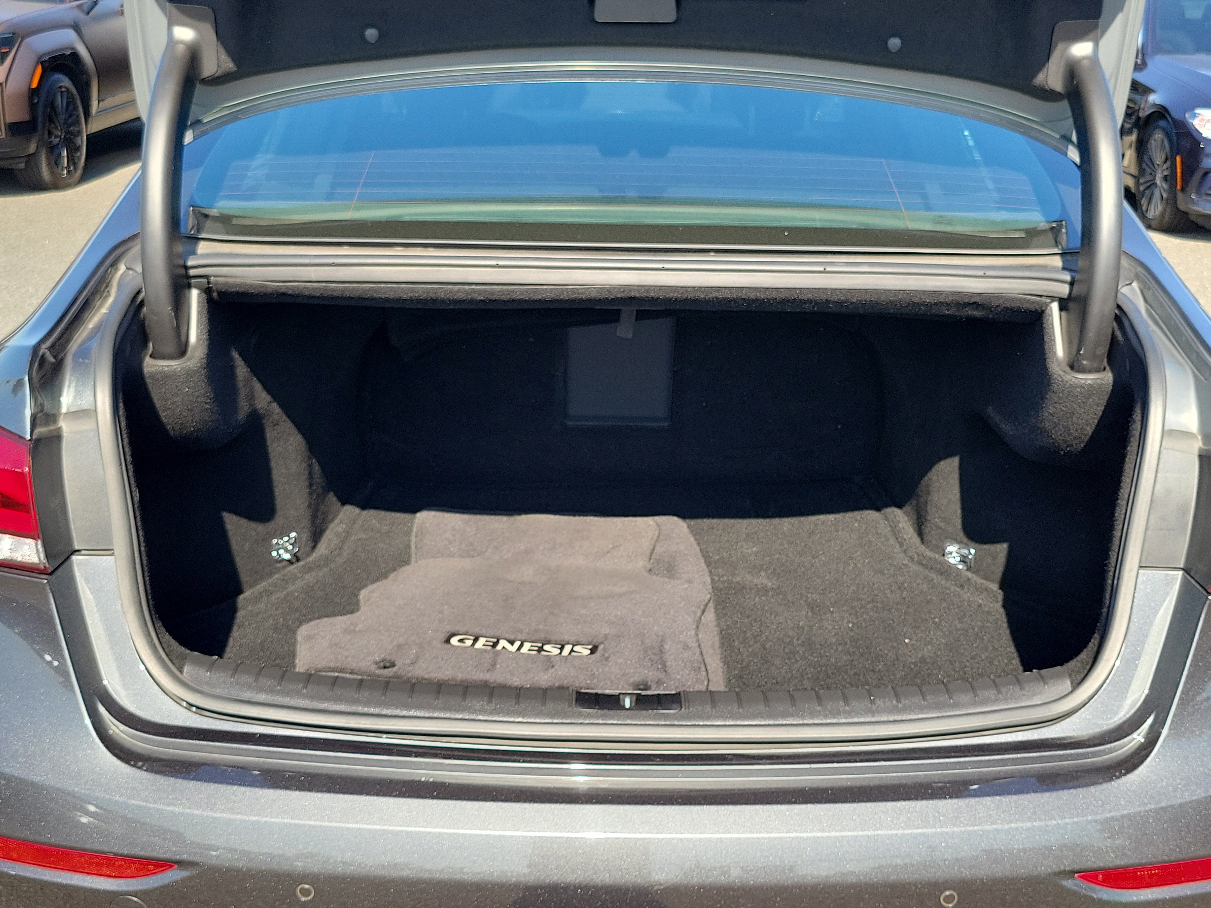 Used 2019 Genesis G80 3.3T Sport RWD image 18