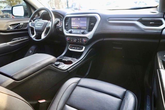 Used 2020 GMC Acadia SLT w/ Driver Alert Package II image 37
