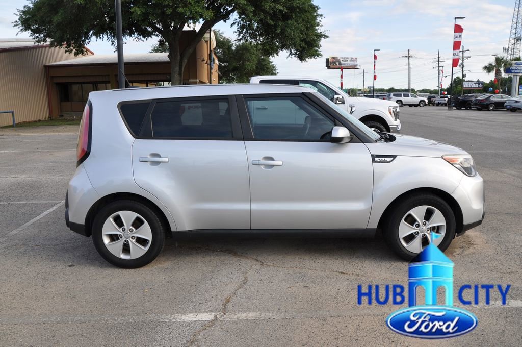 Used 2016 Kia Soul FWD image 6