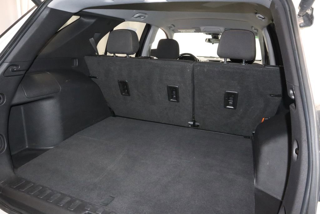 Used 2021 Chevrolet Equinox LT image 16