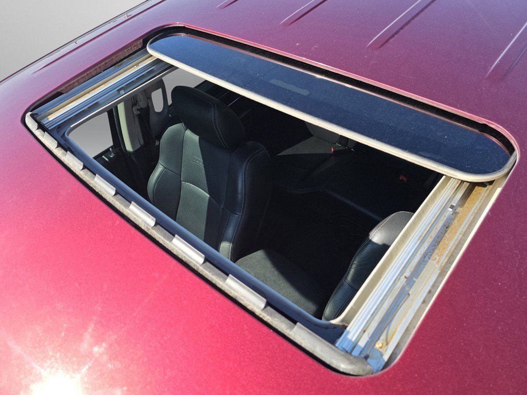 Used 2017 RAM 1500 Laramie image 8