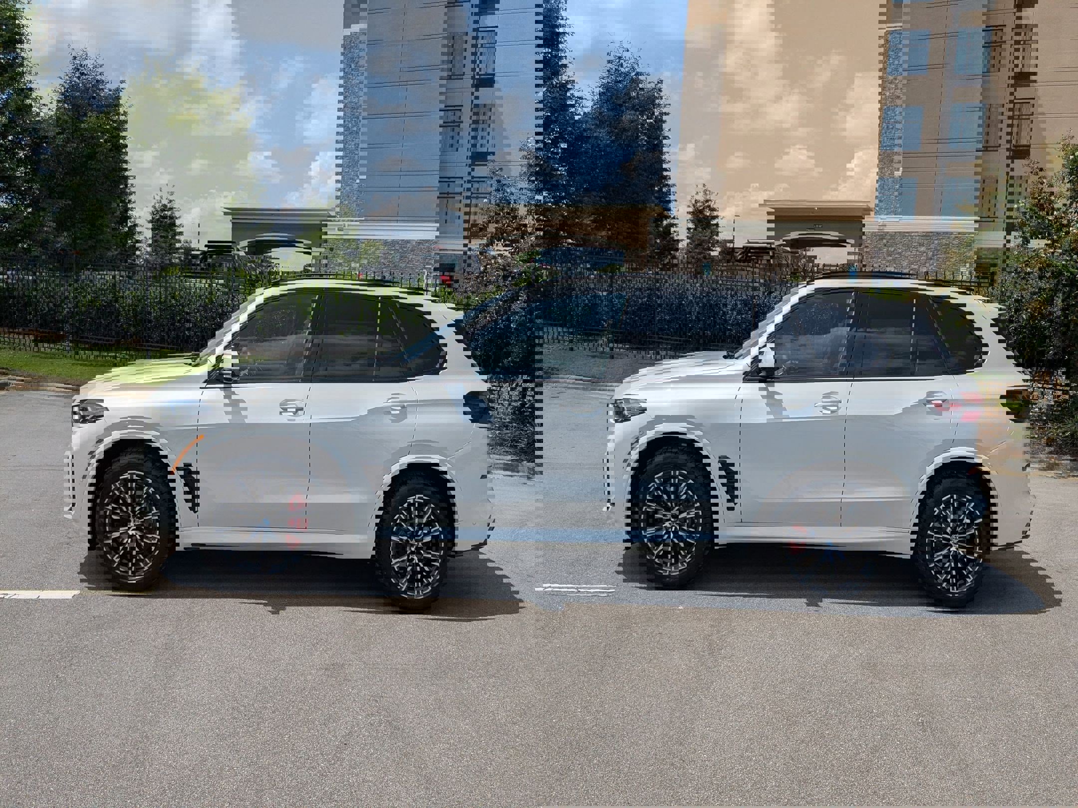 New 2026 BMW X5 xDrive40i w/ M Sport Package image 6