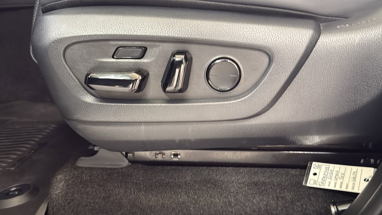 Used 2024 Lexus GX 550 550 Luxury+ w/ Accessory Package (Z1) image 14