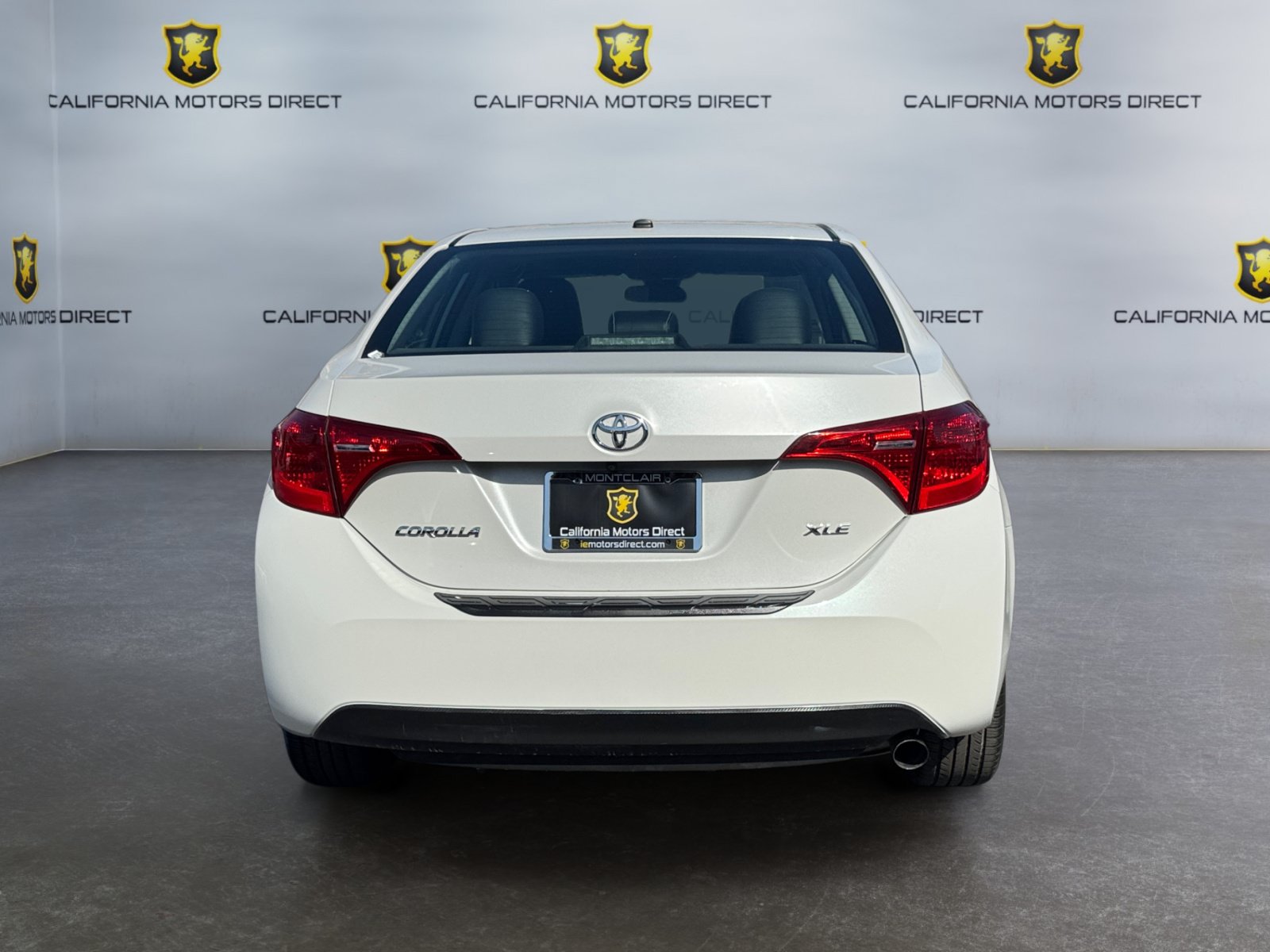 Used 2019 Toyota Corolla XLE w/ Carpet Mat Package (TMS) FWD image 4