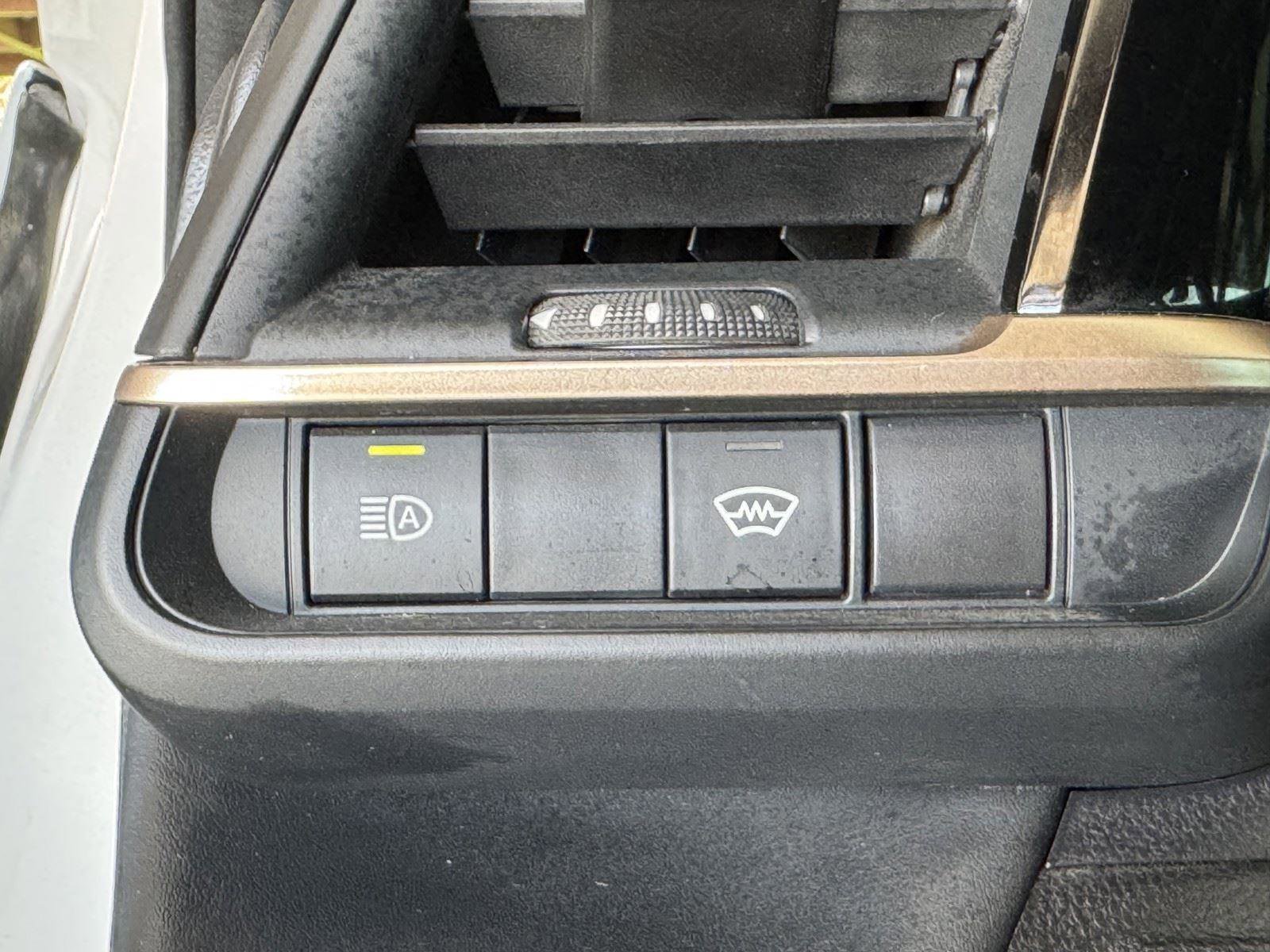 Used 2024 Toyota Crown Platinum AWD/4WD image 23