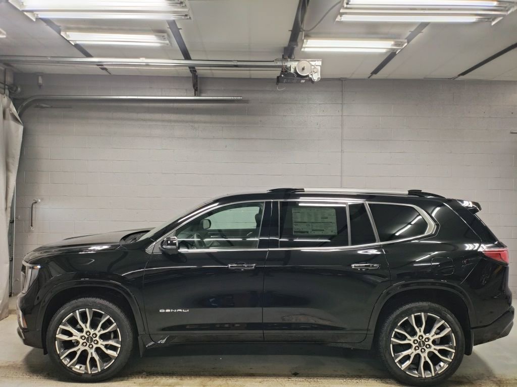 New 2026 GMC Acadia Denali Ultimate w/ LPO, Floor Liner Package image 18