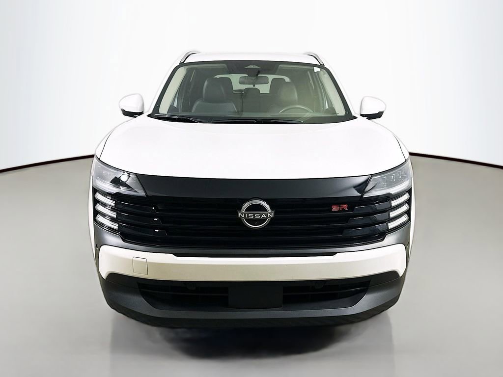 Used 2025 Nissan Kicks SR video 2