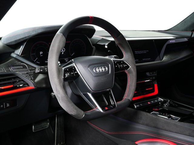 Used 2023 Audi RS e-tron GT image 4