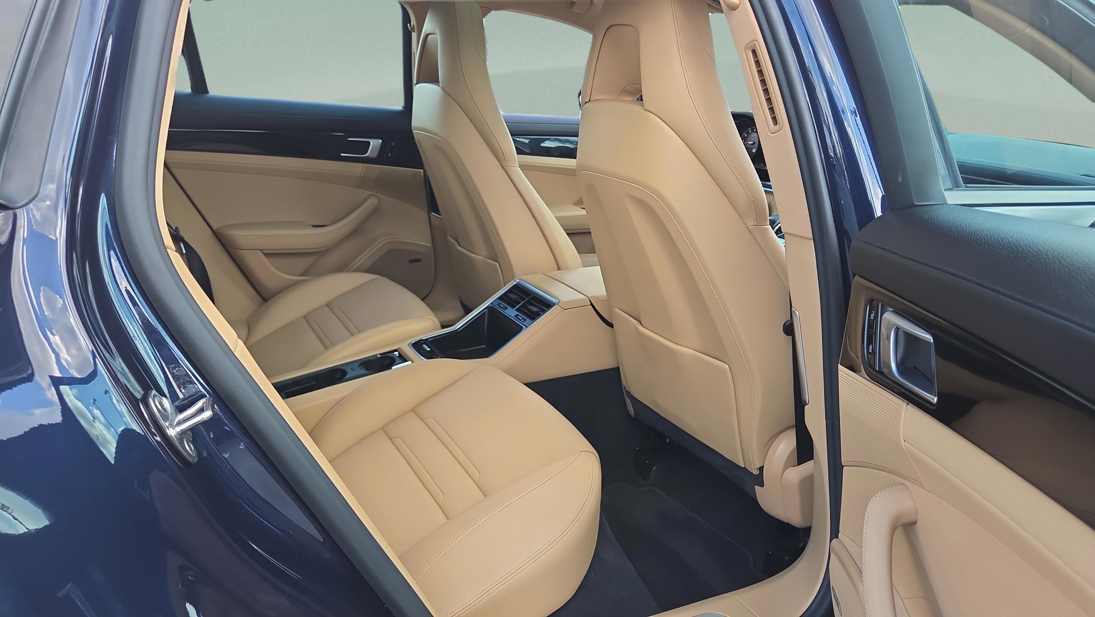 Used 2019 Porsche Panamera 4 AWD/4WD image 15