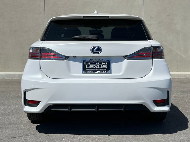 Used 2016 Lexus CT 200h w/ Navigation Package FWD image 9