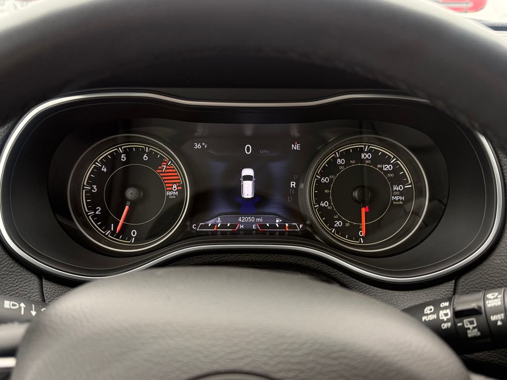 Used 2022 Jeep Cherokee Latitude Lux w/ Mopar Interior Package image 24