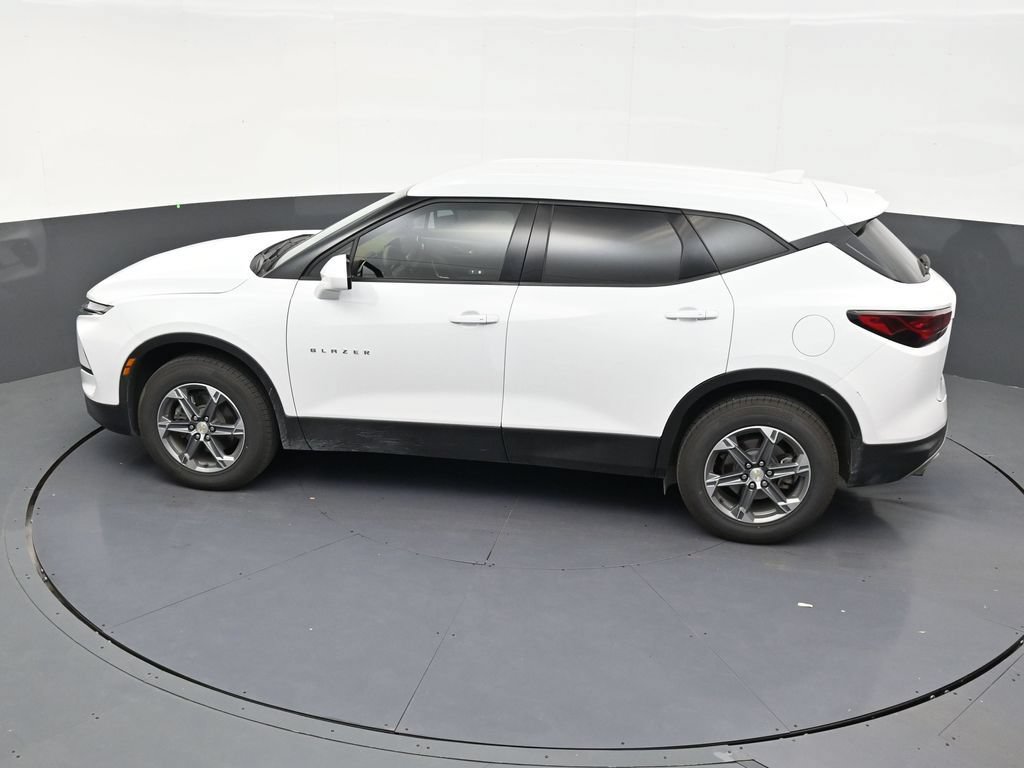 Used 2024 Chevrolet Blazer LT FWD image 13