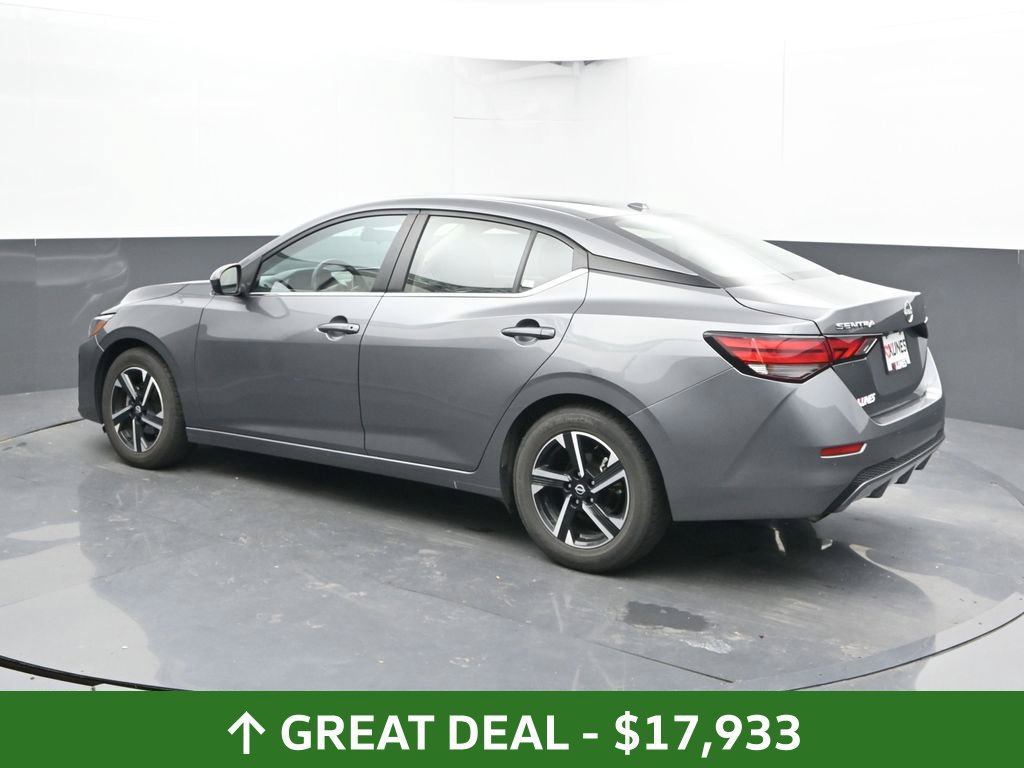 Used 2024 Nissan Sentra SV FWD image 11