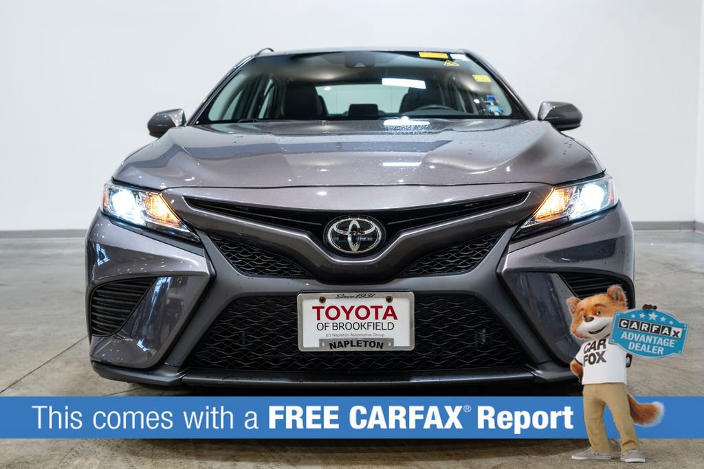 Certified 2020 Toyota Camry SE image 2