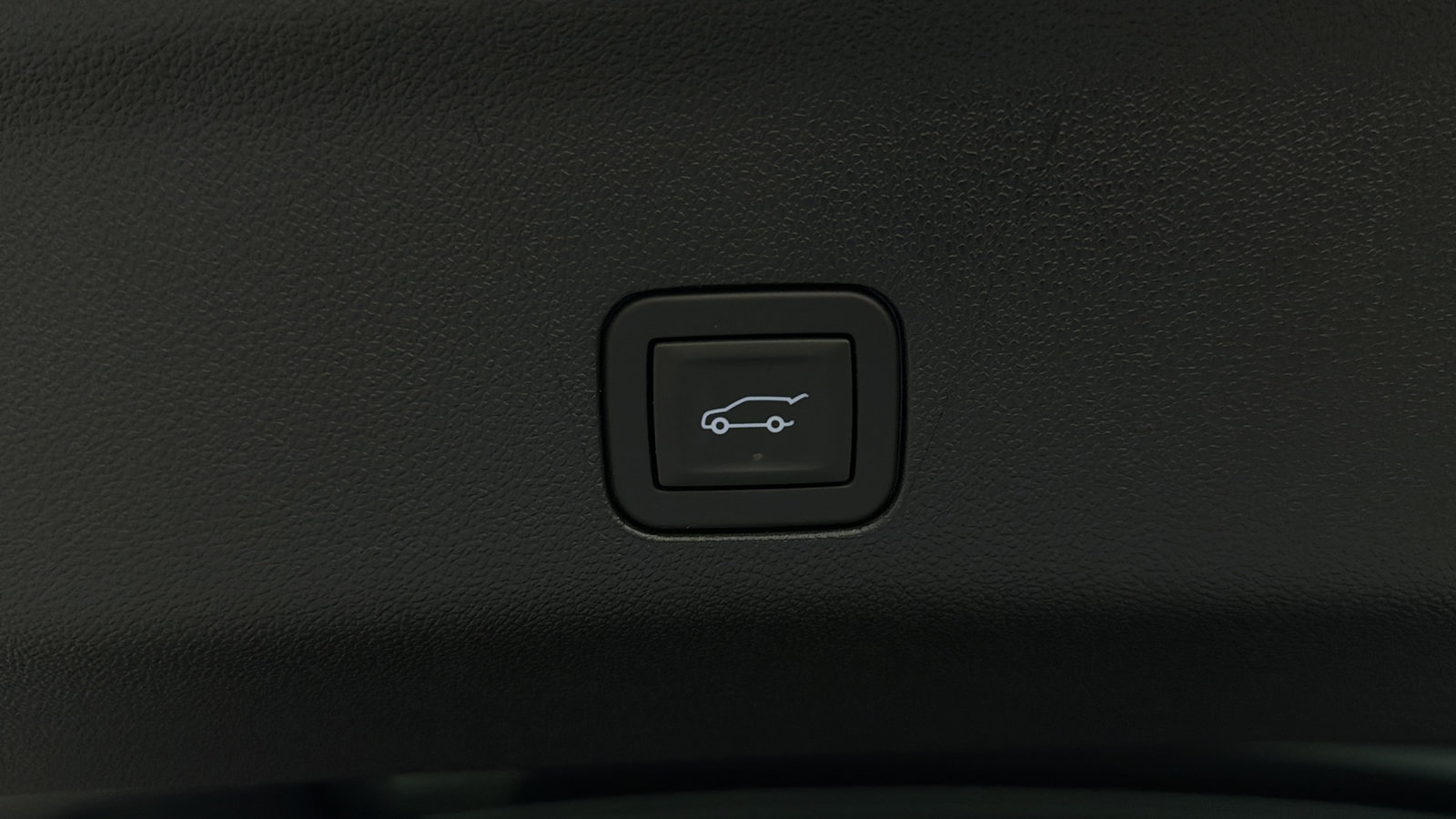 Used 2026 GMC Yukon XL Denali Ultimate w/ LPO, Floor Liner Package AWD/4WD image 14