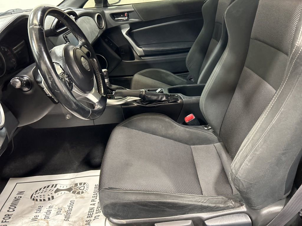 Used 2017 Toyota 86 image 18