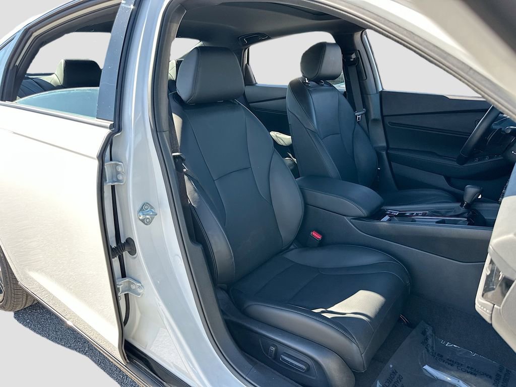 Used 2024 Honda Accord Sport image 26