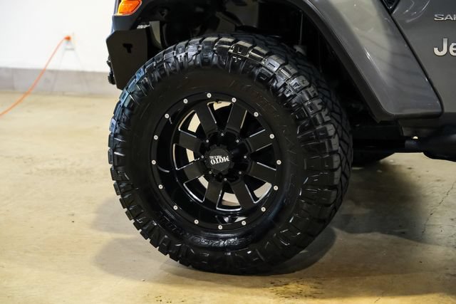 Used 2021 Jeep Wrangler Unlimited Sahara w/ Dual Top Group AWD/4WD image 6